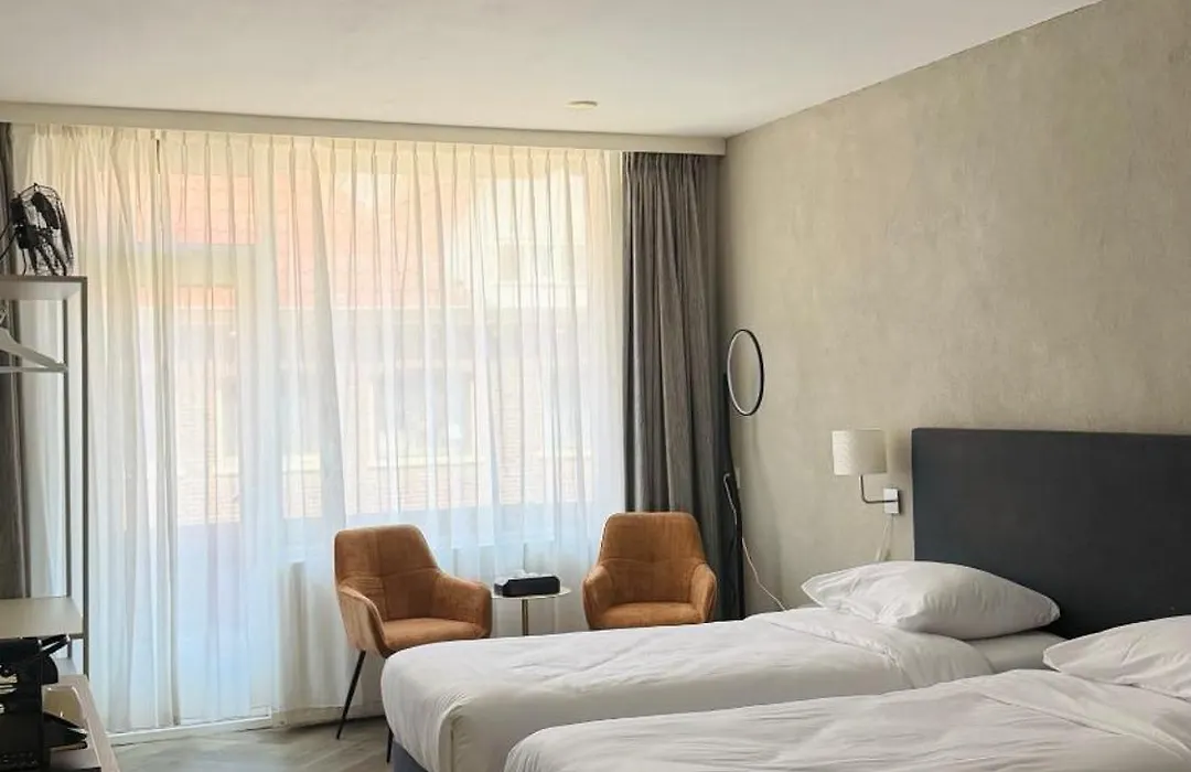 Hotel Mayflower-1